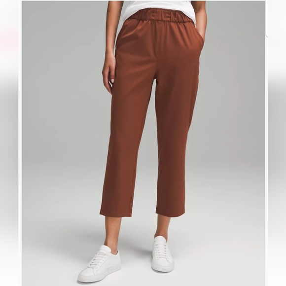 Lululemon Stretch High Rise Cropped Pant Size 4 - Picture 5 of 11